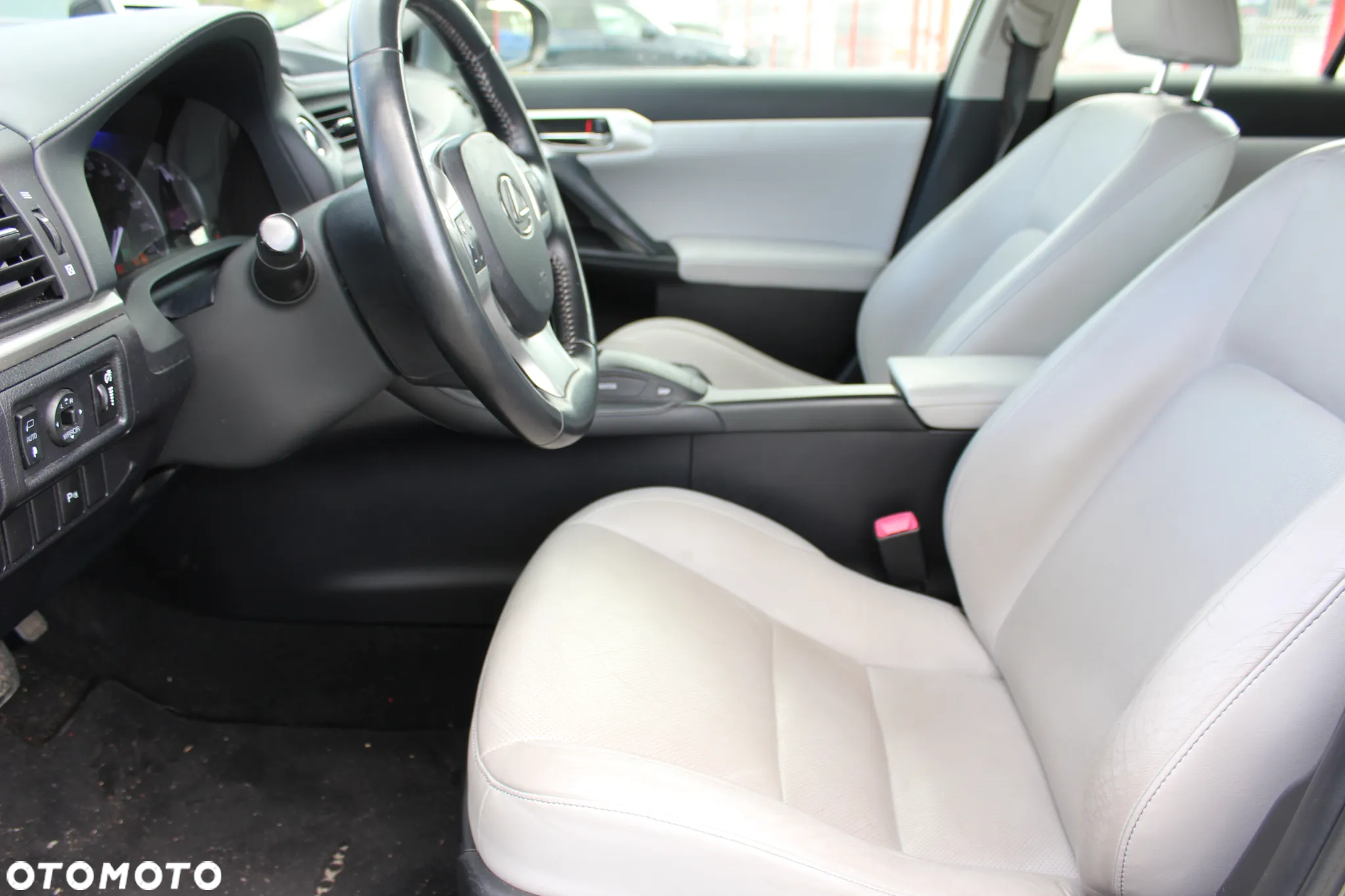 Lexus CT 200h Comfort - 11