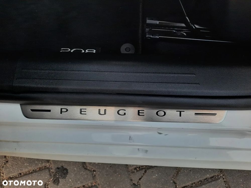 Peugeot 208 1.2 PureTech Style S&S - 15