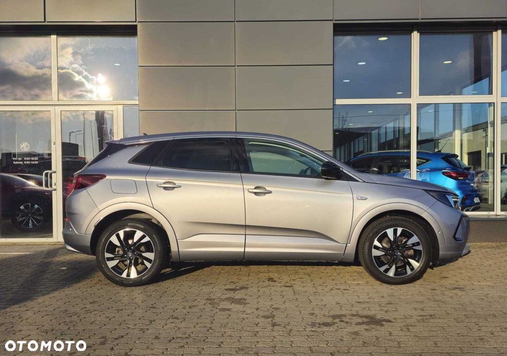 Opel Grandland 1.2 T Business Edition S&S - 5