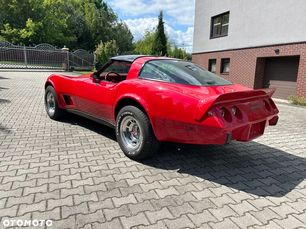 Chevrolet Corvette - 2