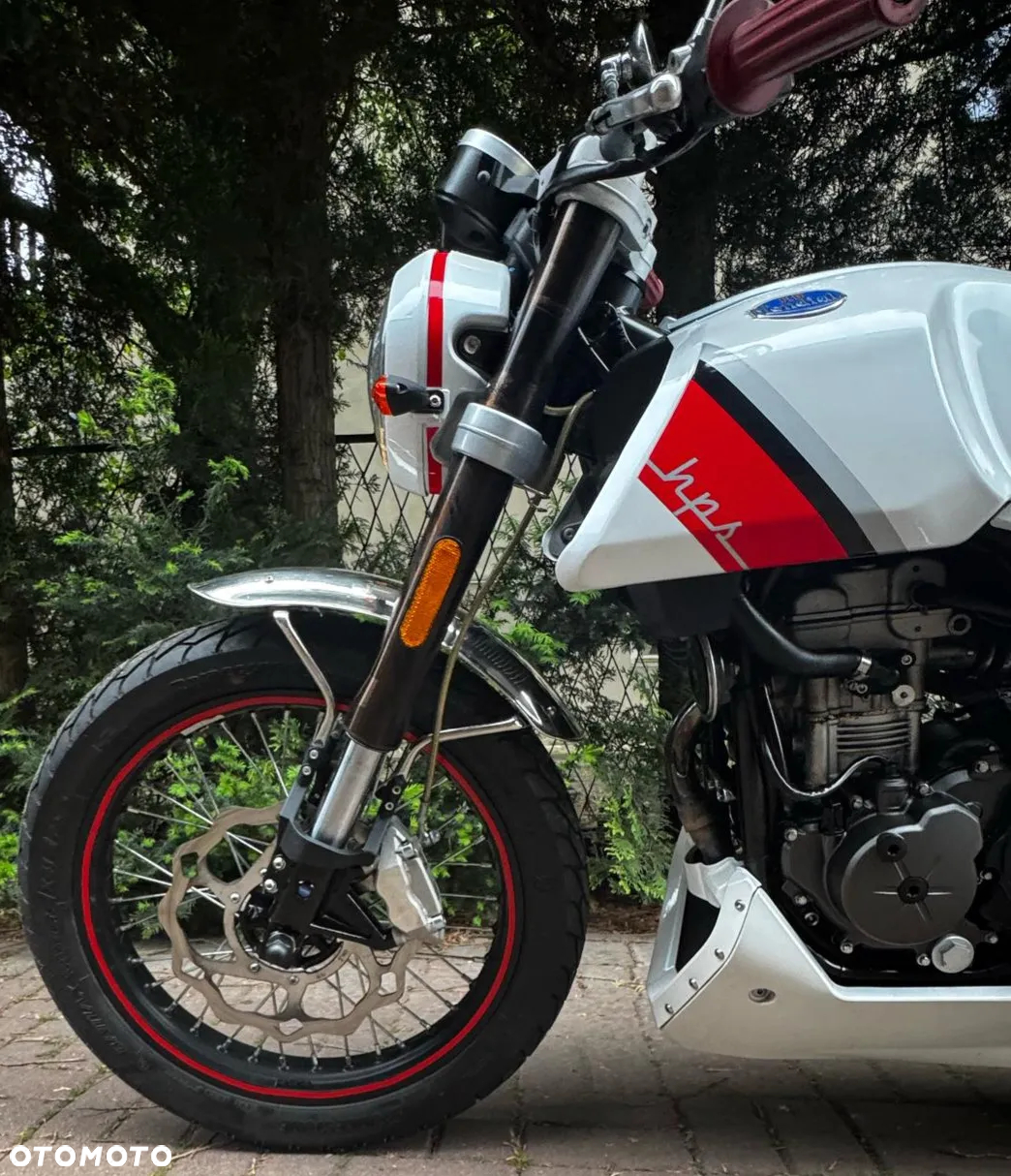 Mondial HPS 125 - 9
