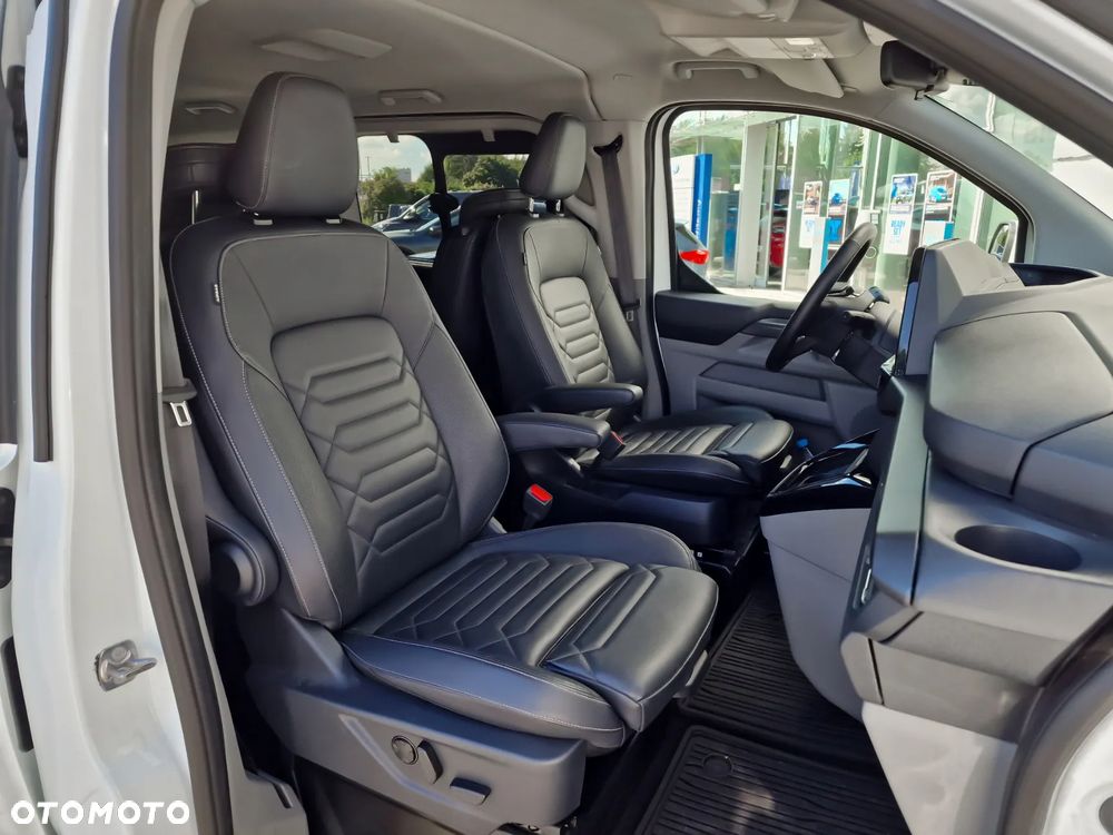 Ford Tourneo Custom 2.5 PHEV CVT 340 L2 Titanium X - 18