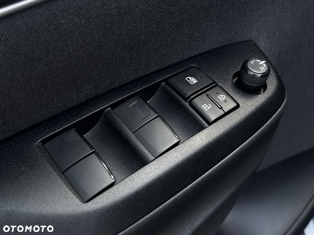 Toyota Yaris - 28