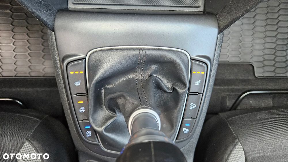 Hyundai Kona - 23