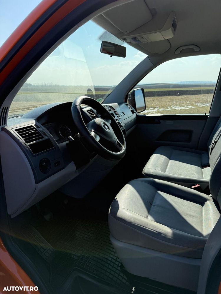 Volkswagen T5 - 10