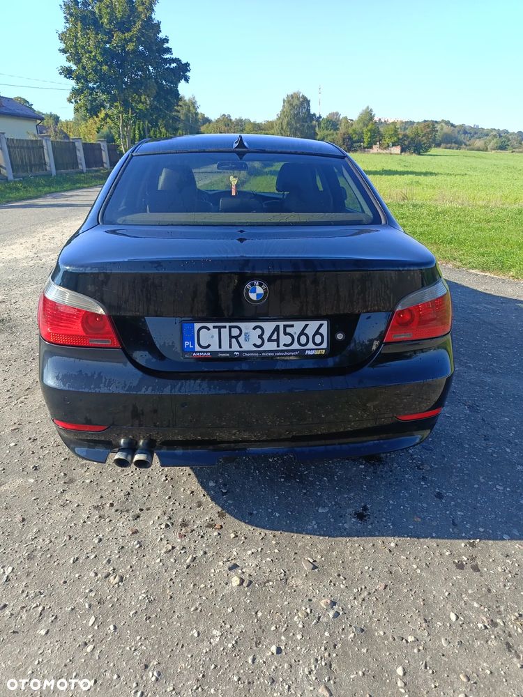 BMW Seria 5 525d - 12