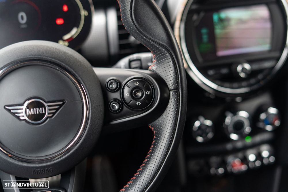 MINI 5 Portas Cooper Premium JCW Auto - 10