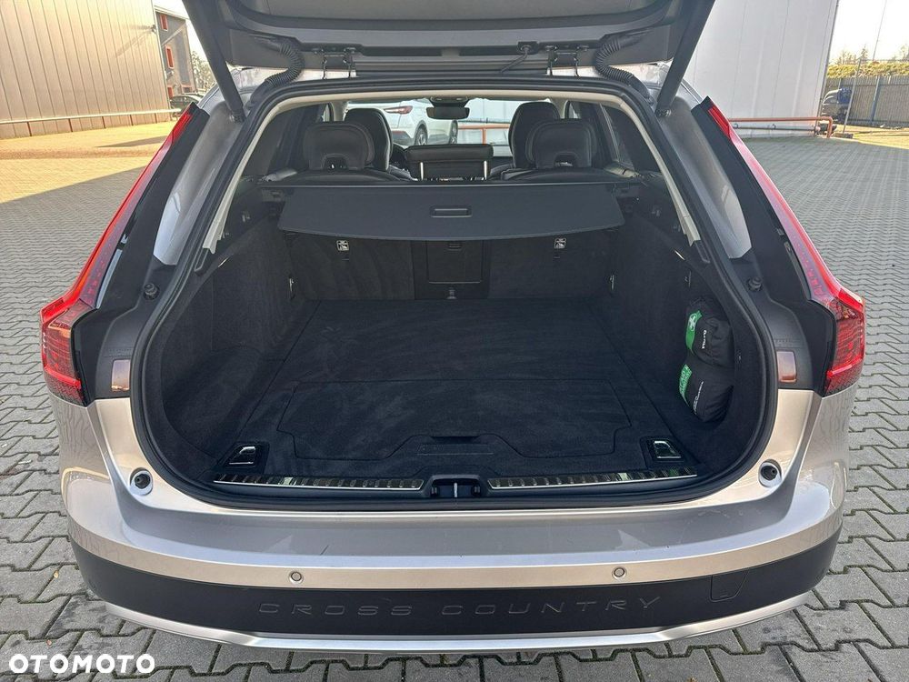 Volvo V90 Cross Country B5 D AWD Pro - 17