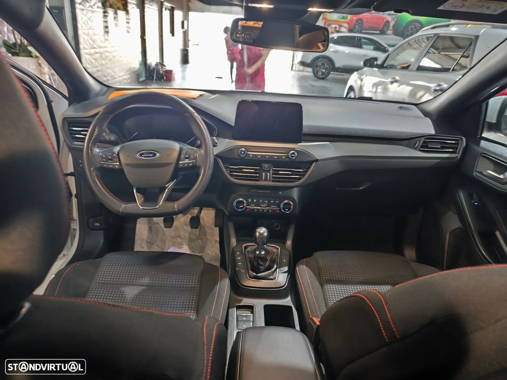 Ford Focus 1.0 EcoBoost MHEV ST-Line - 8