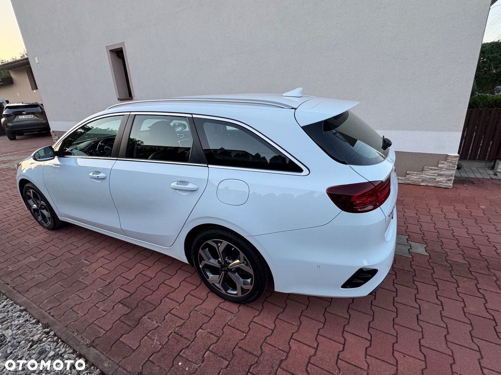 Kia Ceed - 21