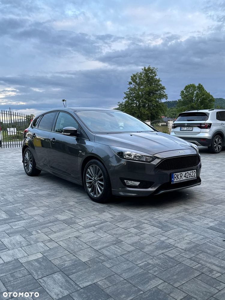 Ford Focus 1.5 EcoBoost ST-Line ASS - 1