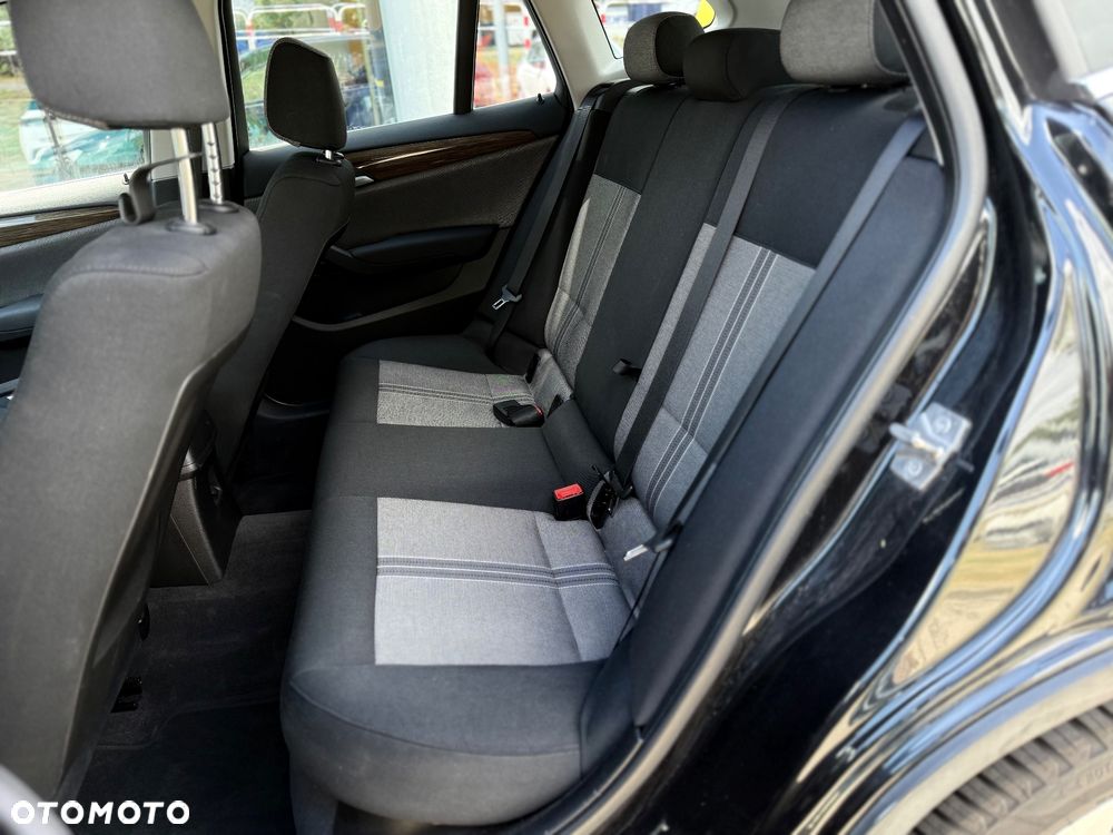 BMW X1 xDrive20d - 13