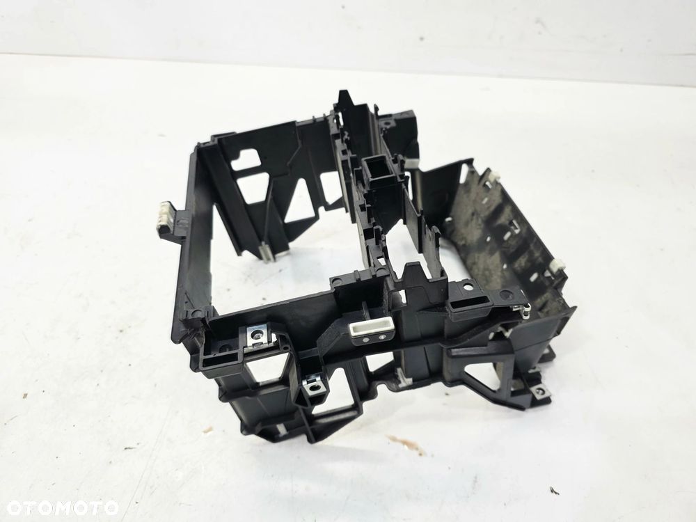 KOSZ 2 DIN AUDI A3 8P LIFT ORYGINAŁ 8P0858005D - 1