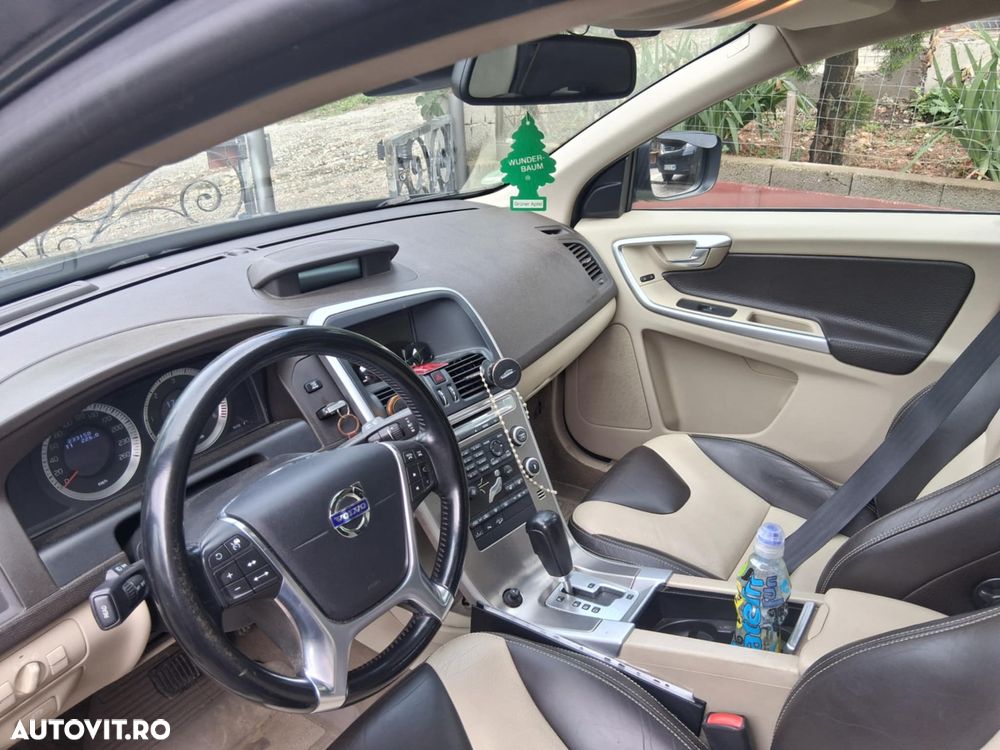 Volvo XC 60 D5 AWD Aut. Summum - 7
