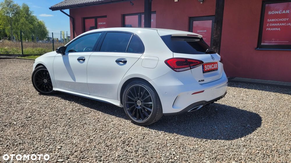Mercedes-Benz Klasa A 250 Edycja specjalna 7G-DCT - 3