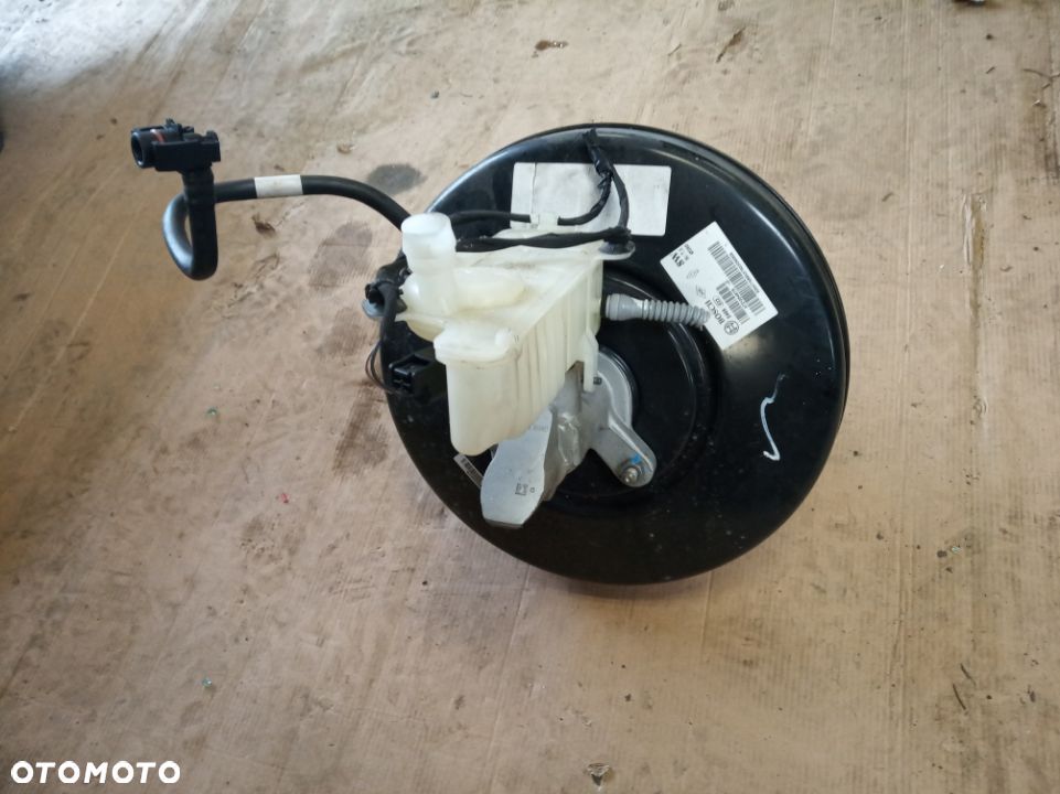 Serwo pompa hamulca Renault Scenic IV 472105487r - 1