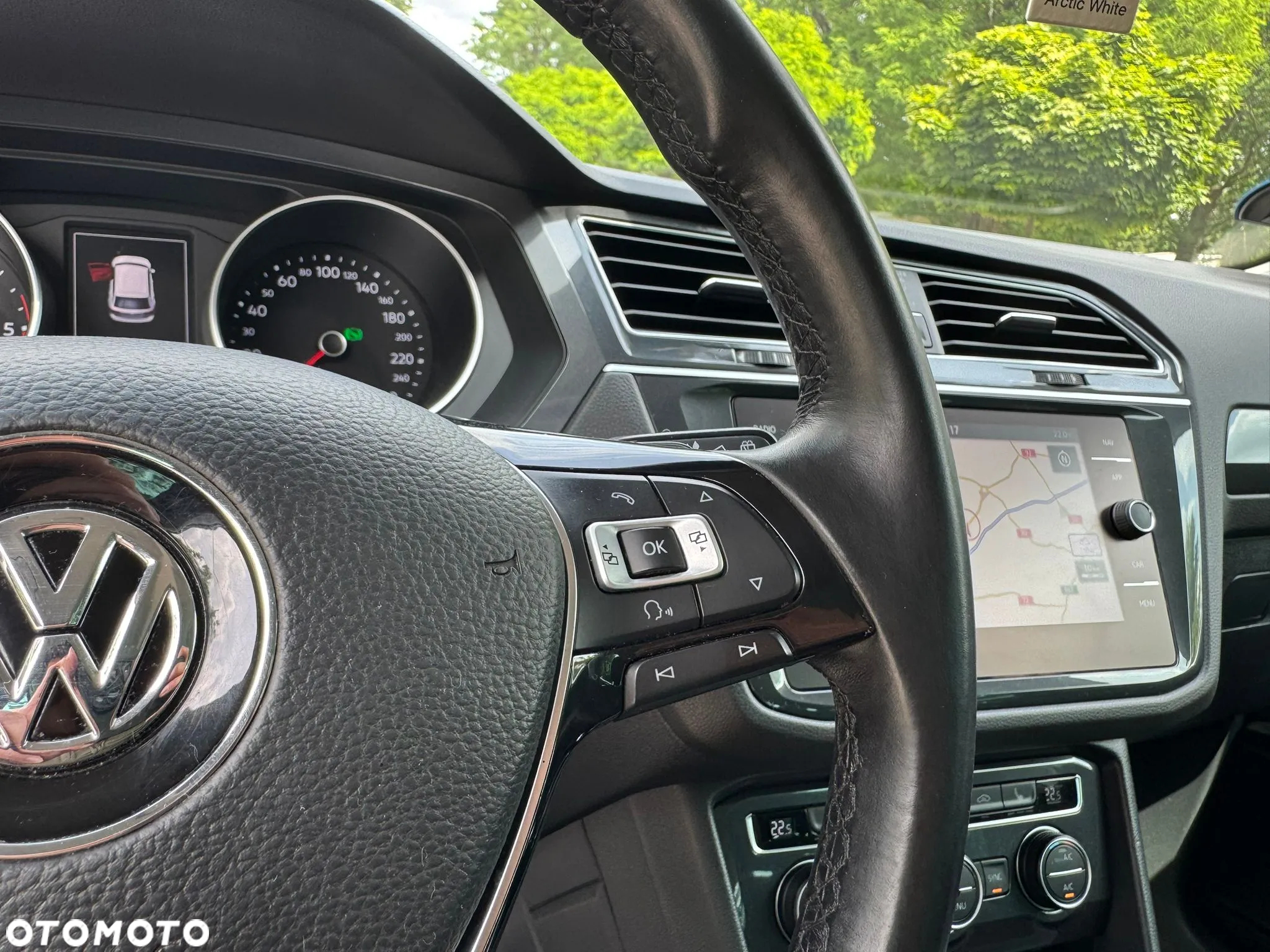 Volkswagen Tiguan 2.0 TDI SCR 4MOTION DSG Highline - 26