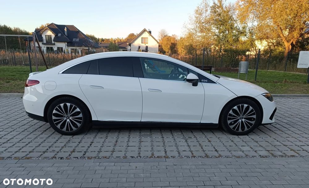 Mercedes-Benz EQE 350 89kWh Electric Art - 11