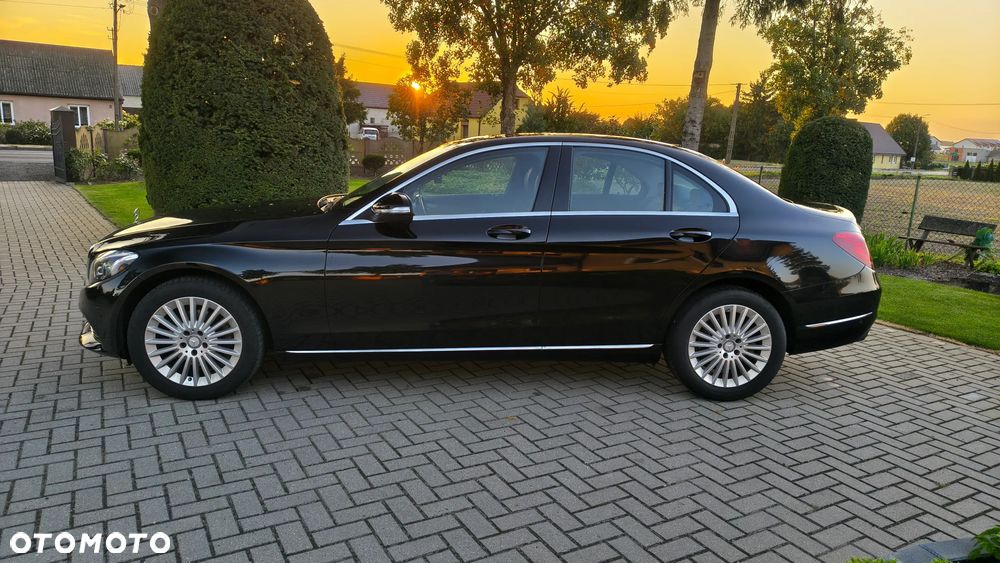 Mercedes-Benz Klasa C 200 7G-TRONIC Exclusive - 4