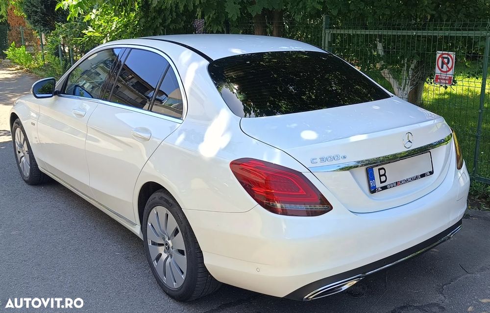 Mercedes-Benz C 300 e 4MATIC PHEV - 2