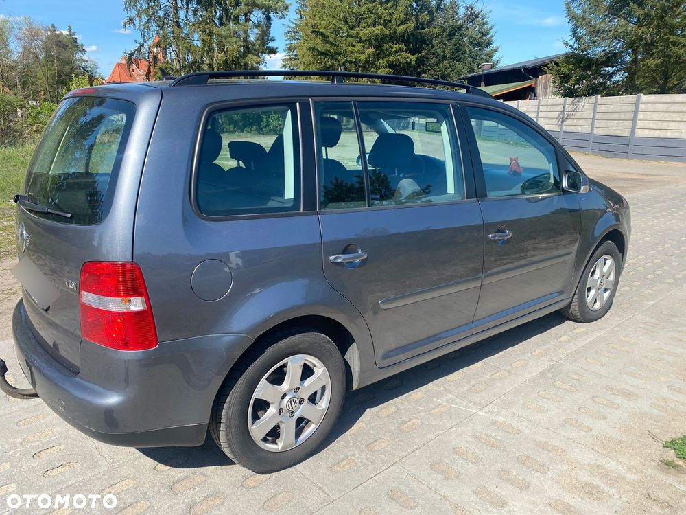 Volkswagen Touran 2.0 TDI Trendline - 2