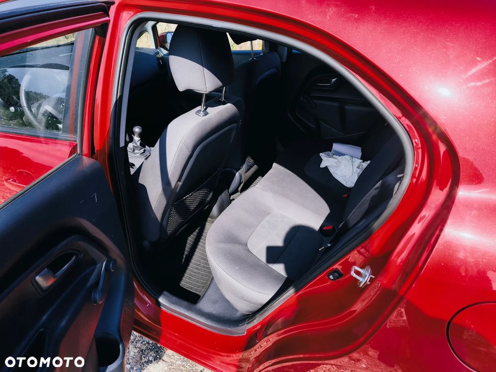Kia Rio 1.2 Edition 7 - 10