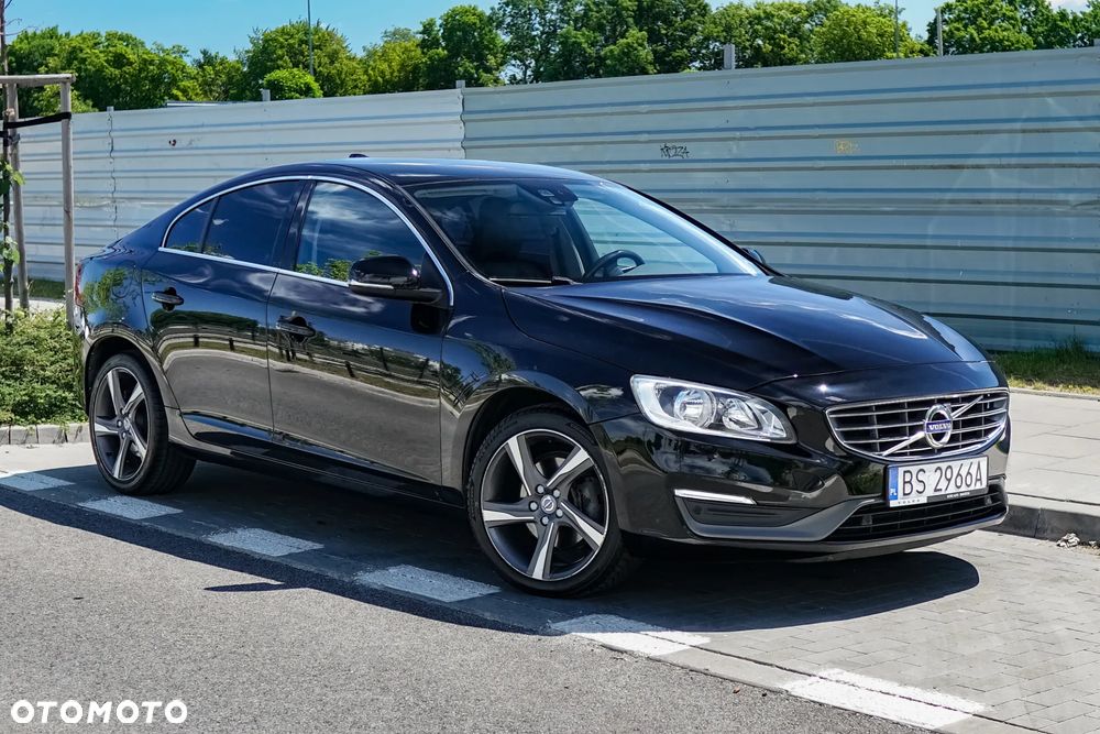 Volvo S60 D2 Drive-E Momentum - 2