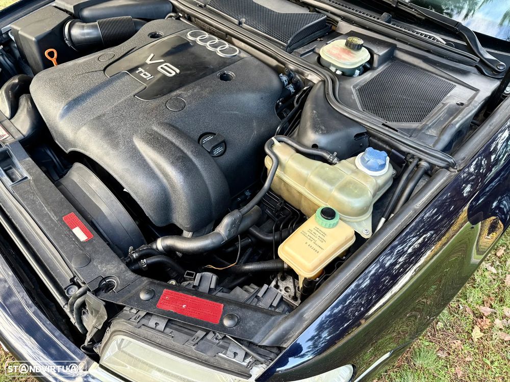 Audi A8 2.5 TDi - 33