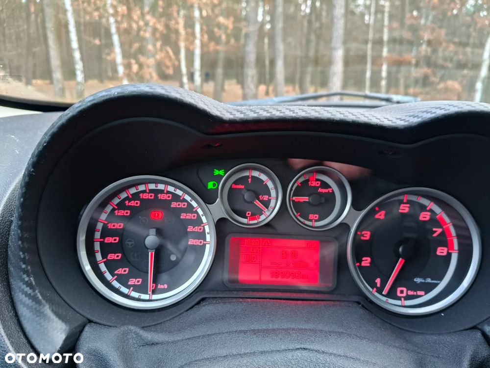 Alfa Romeo Mito - 8