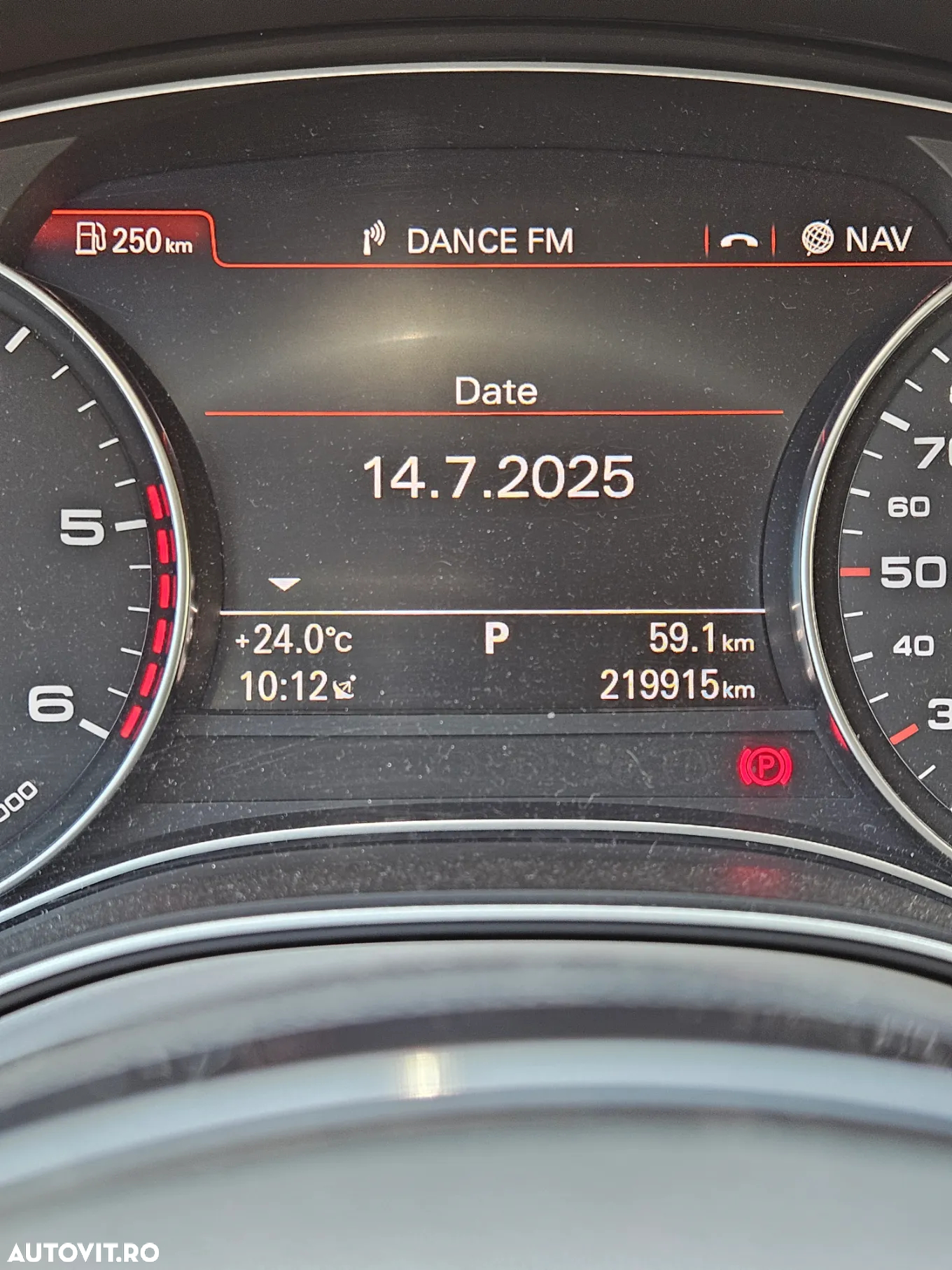 Audi A6 Avant 2.0 TDI Ultra S tronic - 23