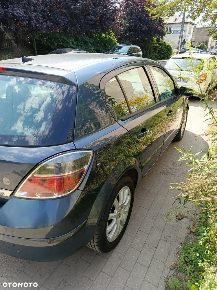Opel Astra 1.6 - 9