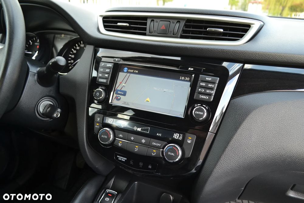 Nissan Qashqai 1.6 DCi Tekna - 29