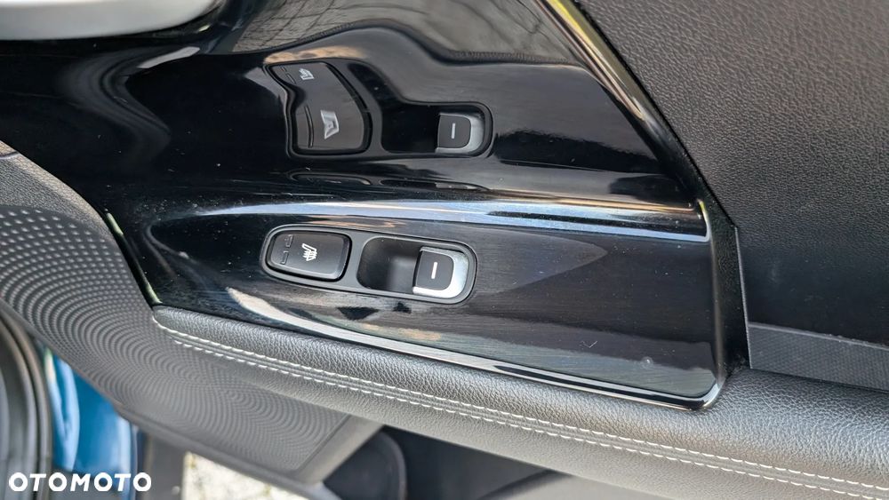 Kia Niro 1.6 GDI HEV 2WD OPF Edition 7 - 28