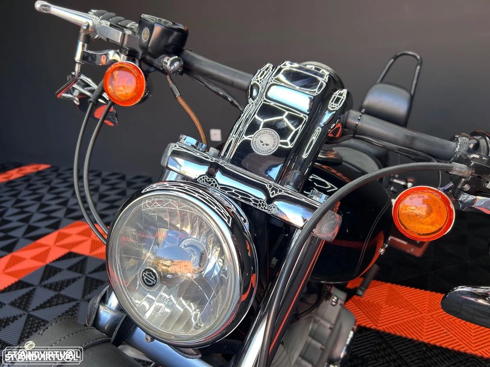 Harley-Davidson 883 Sportster - 16