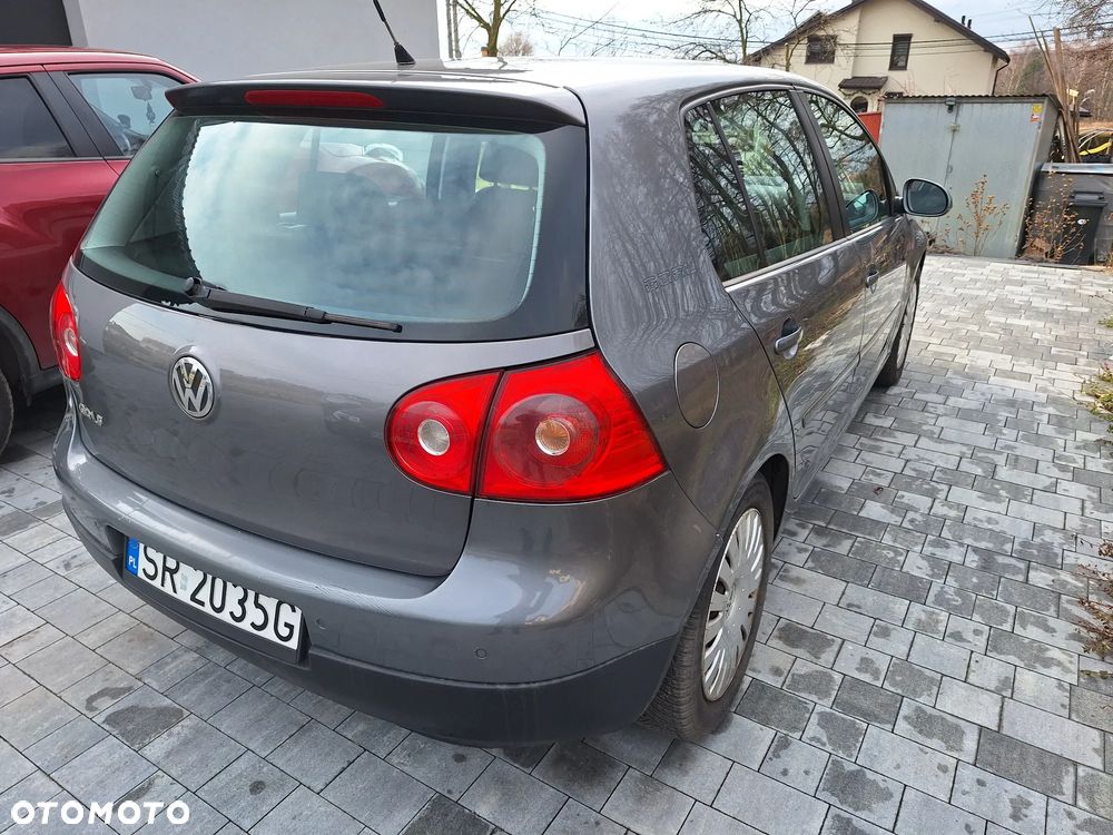 Volkswagen Golf - 6