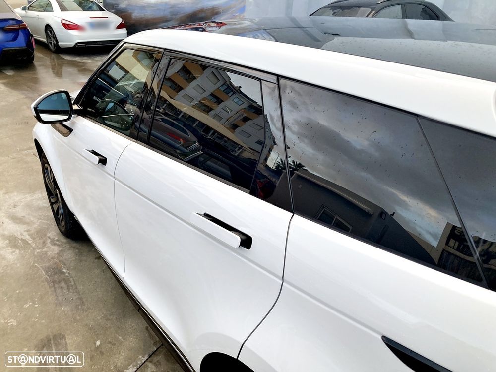 Land Rover Range Rover Evoque 2.0 D150 AWD R-Dynamic Auto - 48