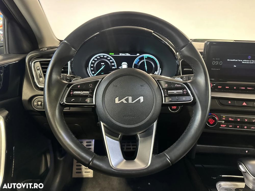 Kia XCeed - 16