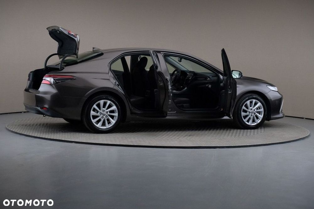 Toyota Camry 2.5 Hybrid Comfort CVT - 6