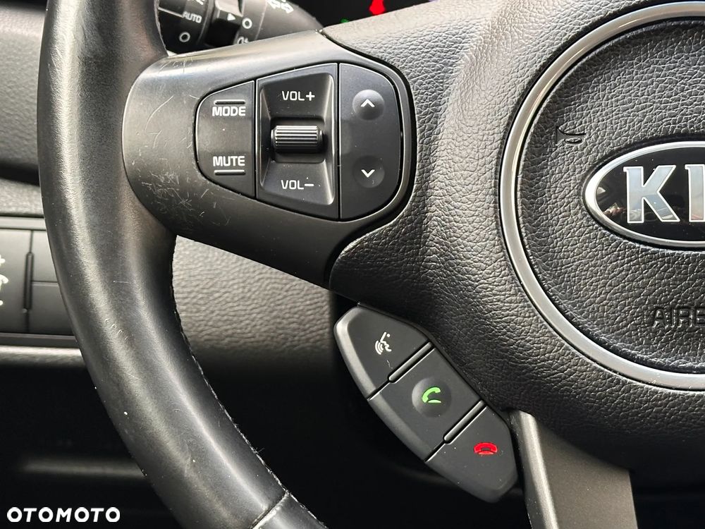 Kia Carens 1.6 GDI Business Line 7os EU6 - 38