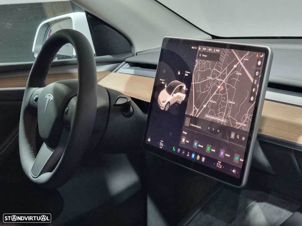 Tesla Model Y Long-Range RWD - 20
