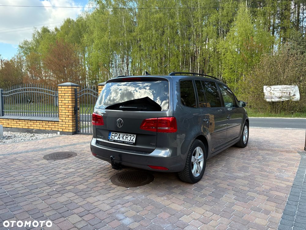 Volkswagen Touran - 14