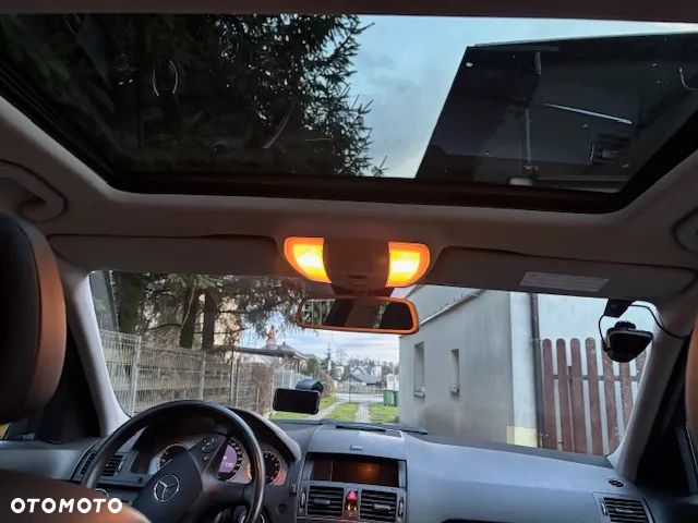 Mercedes-Benz Klasa C 180 Kompressor BlueEFFICIENCY - 11
