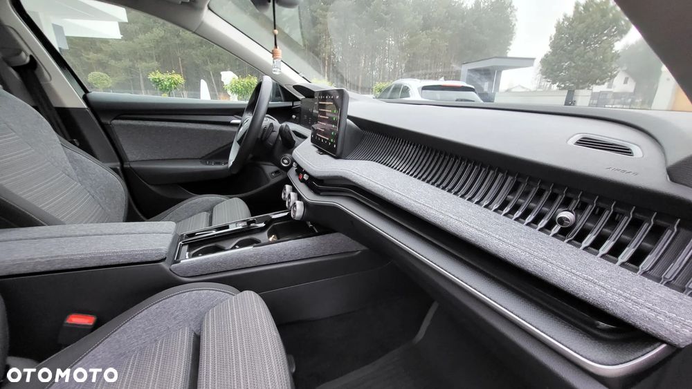 Skoda Superb 1.5 TSI mHEV Selection DSG - 36