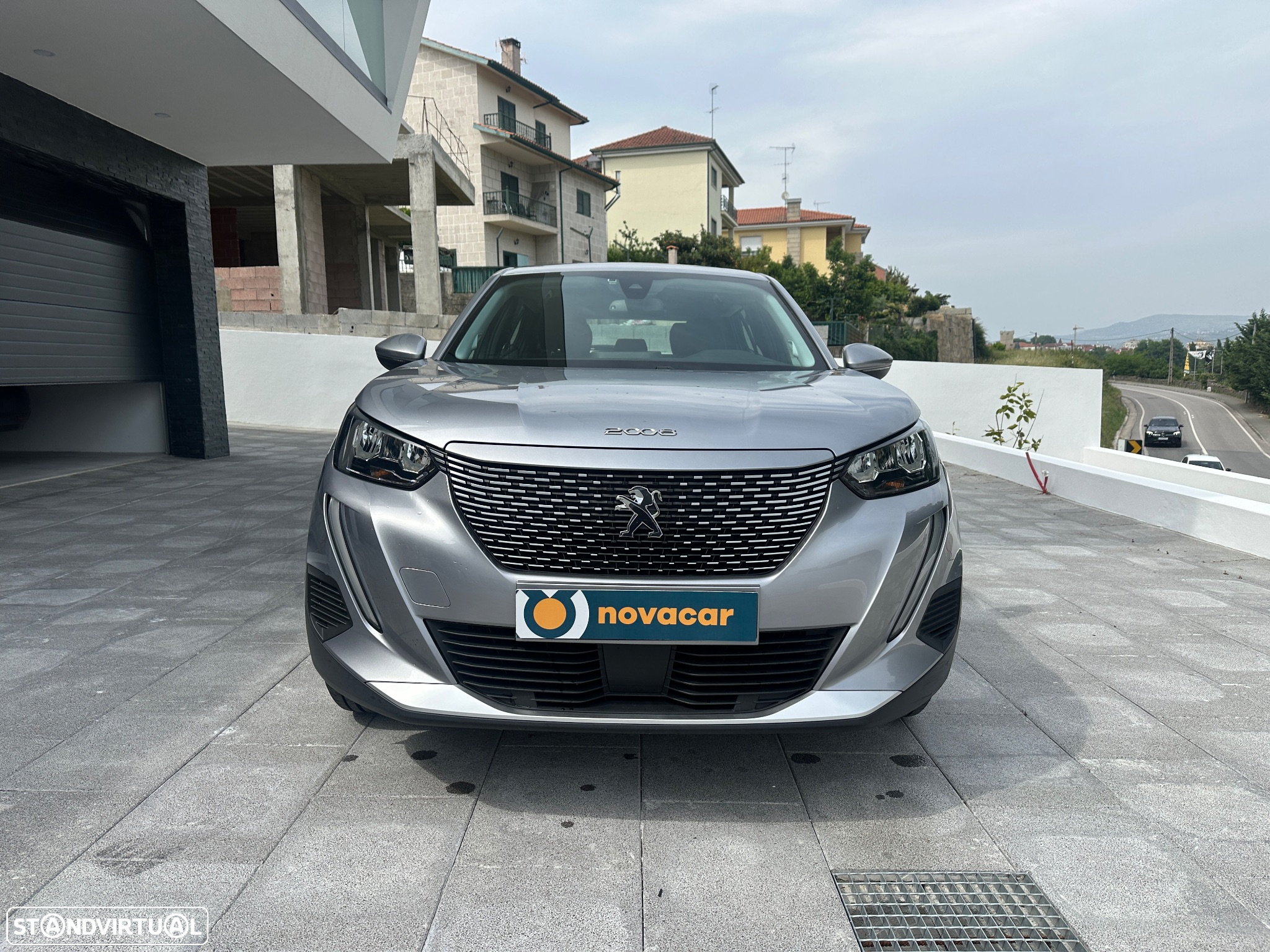 Peugeot e-2008 - 2