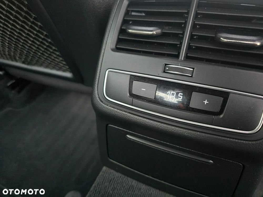 Audi A4 Limousine - 16