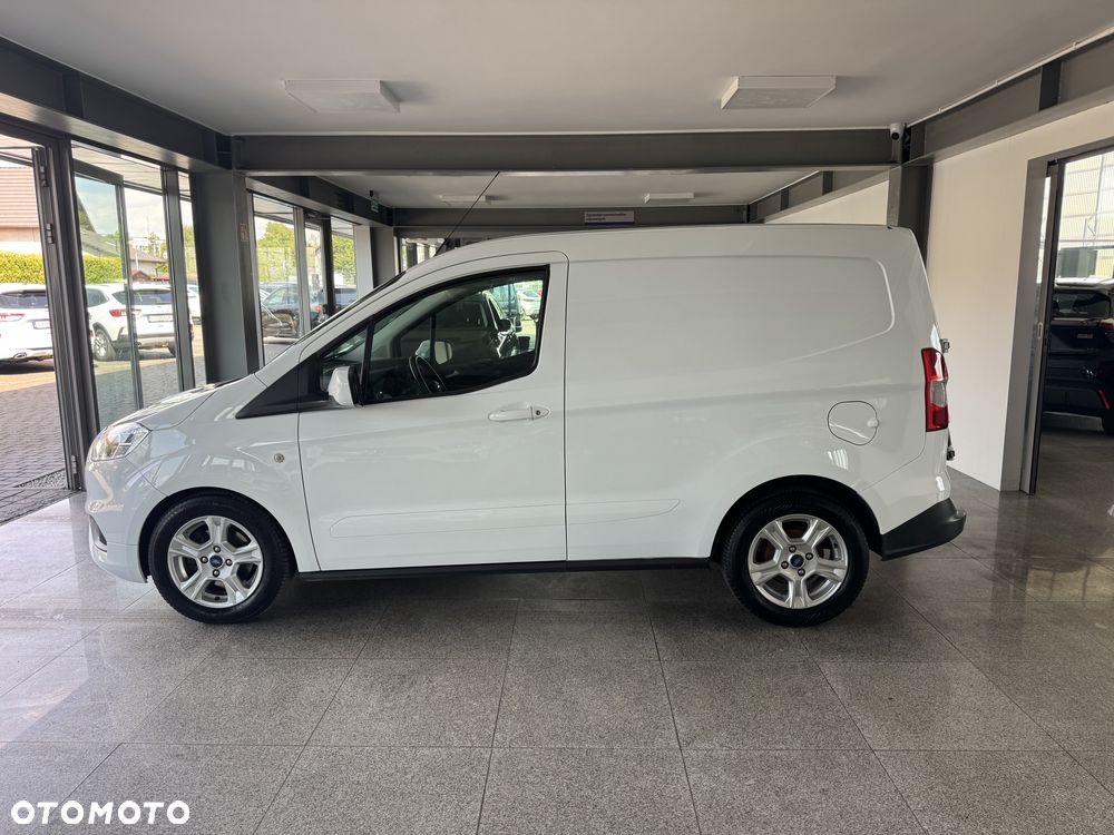 Ford Transit Courier - 8