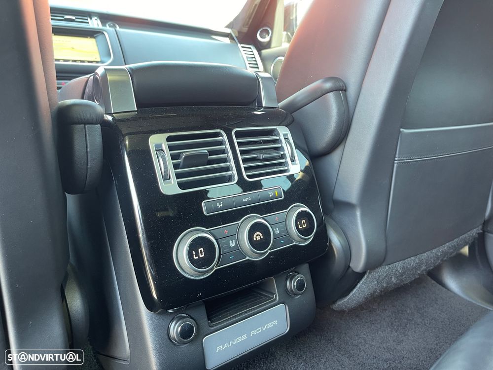 Land Rover Range Rover 4.4 SDV8 LWB SVAutobiography - 35