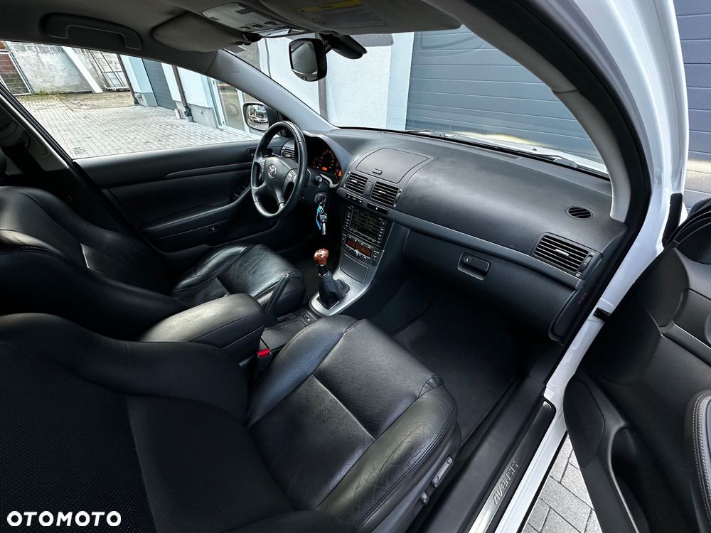 Toyota Avensis 2.0 VVT-i Prestige Premium - 11