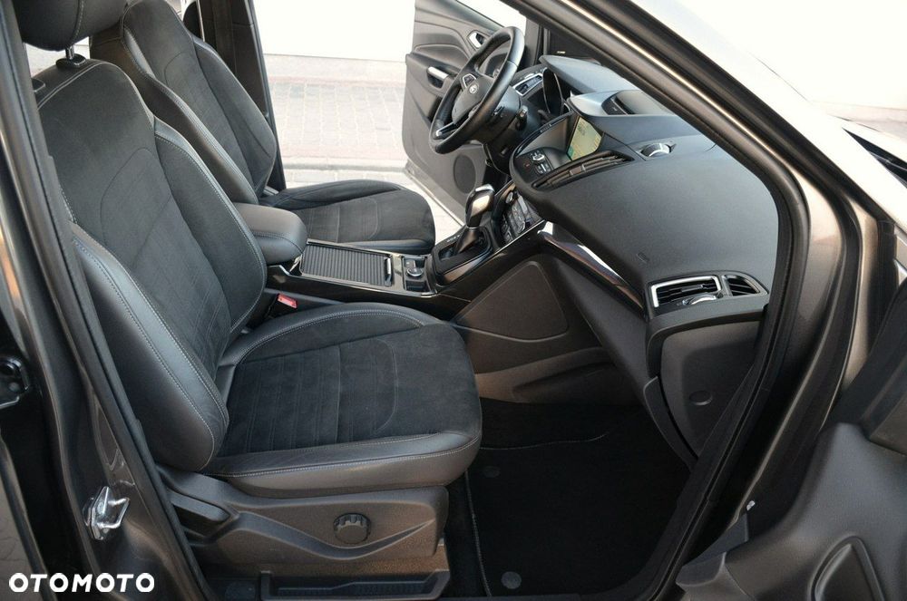 Ford Kuga - 22