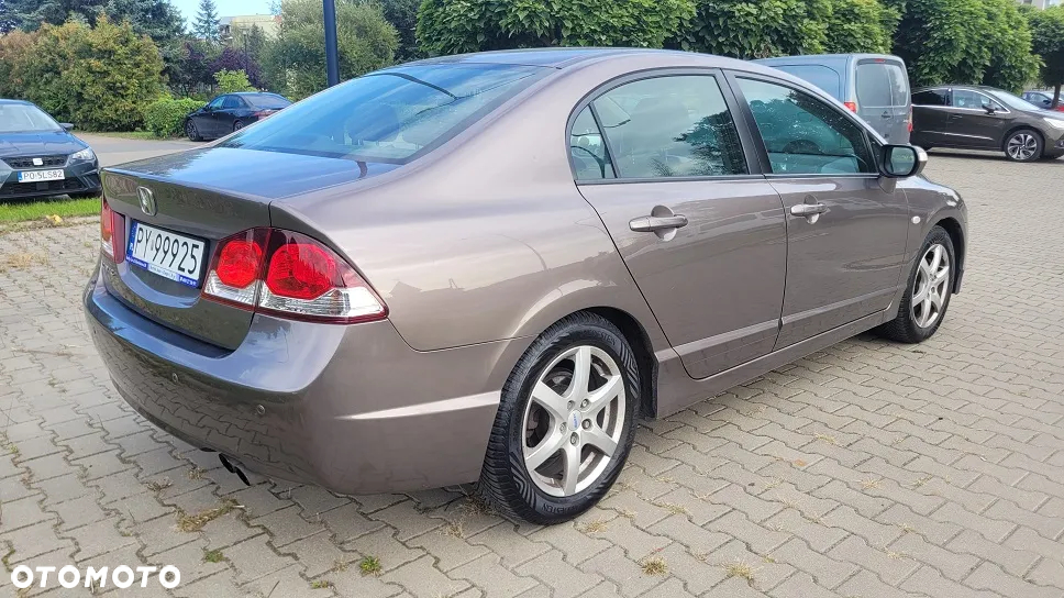 Honda Civic - 4